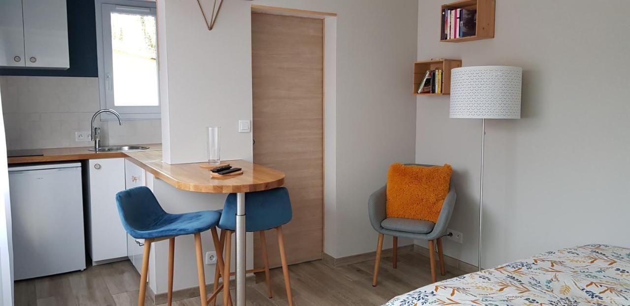 Agreable Petite Maison Proche Joigny Chamvres Екстериор снимка