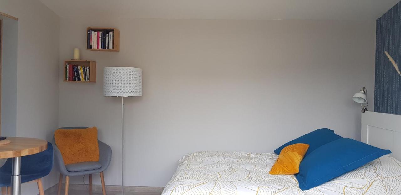 Agreable Petite Maison Proche Joigny Chamvres Екстериор снимка